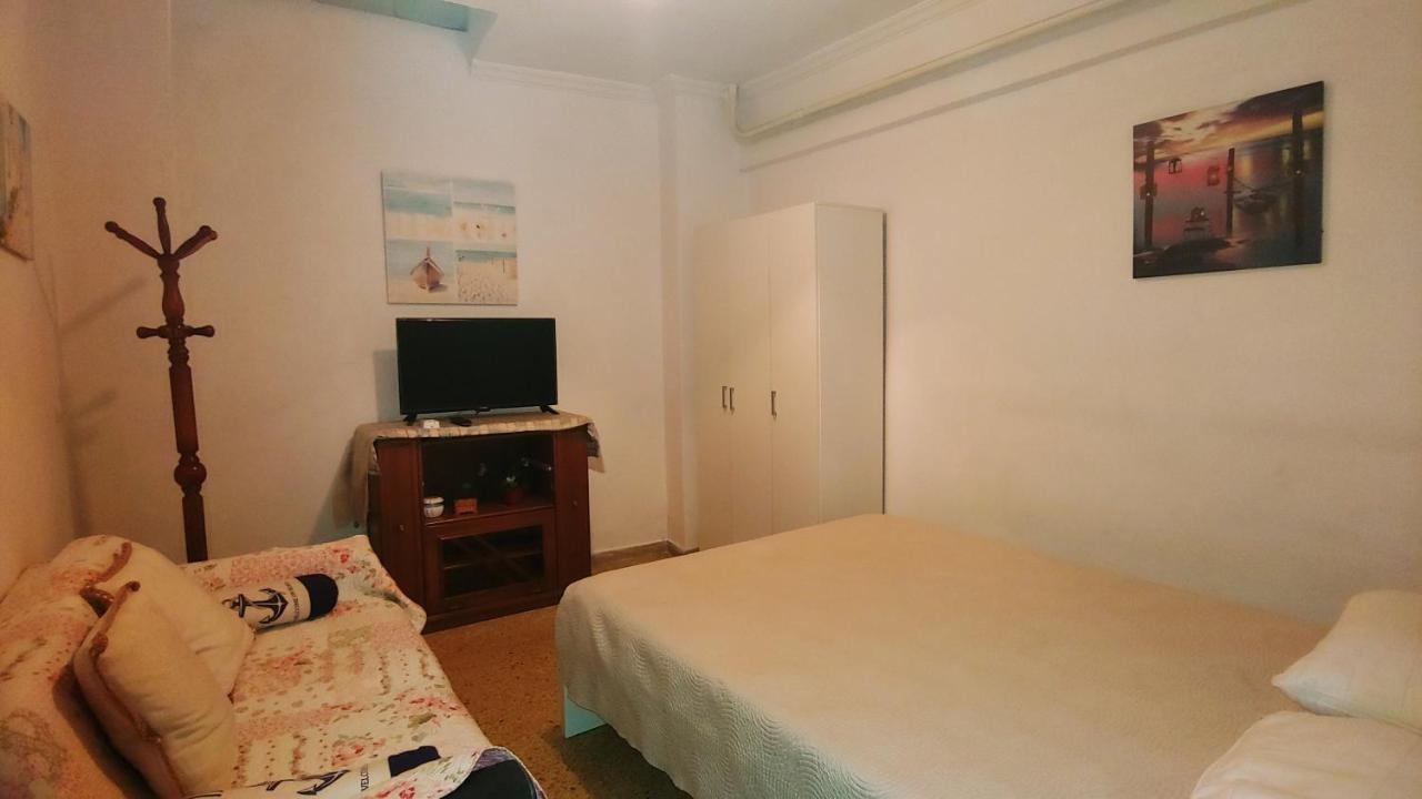 Yiannis Kalimarmaro Studio,athens Center Apartment