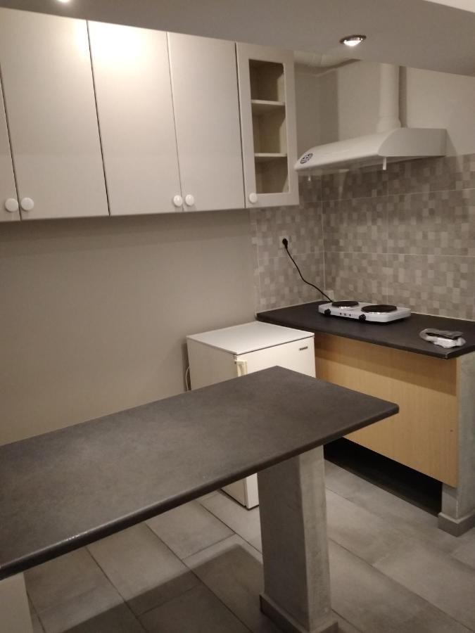 Apartment Yiannis Kalimarmaro Studio,athens Center *