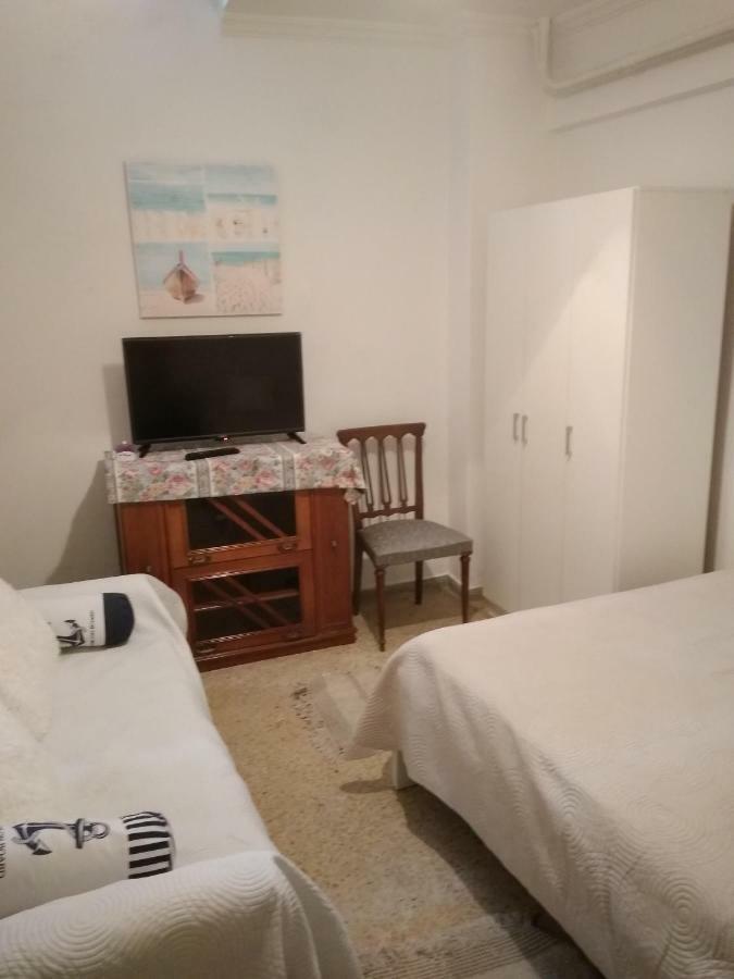 Yiannis Kalimarmaro Studio,athens Center Apartment